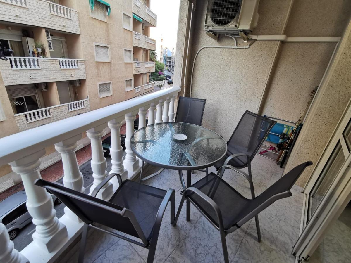 Mar Apartamento Lägenhet Torrevieja Exteriör bild